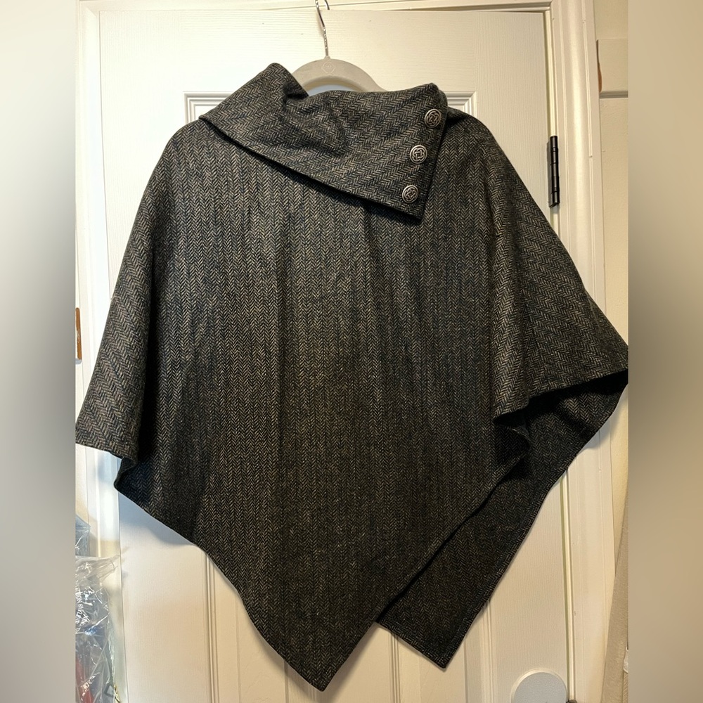 Peter James 100% Wool Irish Cape